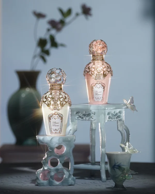 Butterfly Cloud Collar Perfume