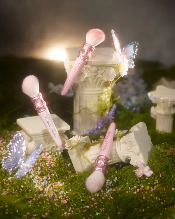 Midsummer Fairytales Blush Brush