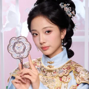 Butterfly Cloud Collar Hand Mirror - 图片 9