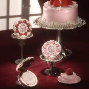 Strawberry Cupid Pressed Powder